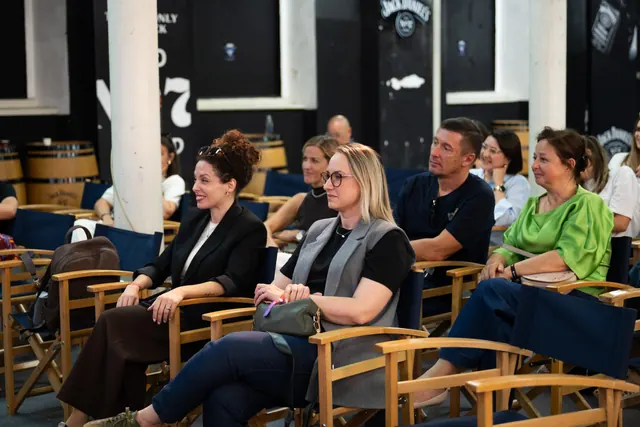 Jedan logo, više kultura i sto neizgovorenih pitanja · HR.Weekend 2026