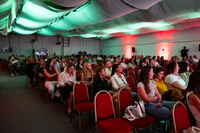 Tko želi upravljati nebom? · HR.Weekend 2026