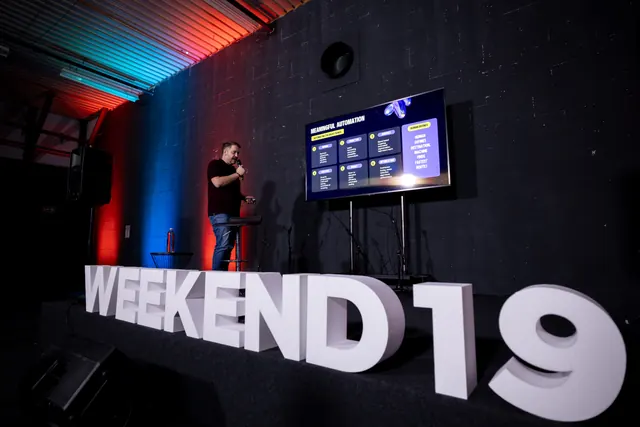 Schroedinger's AI Advertising · Weekend.19 2026