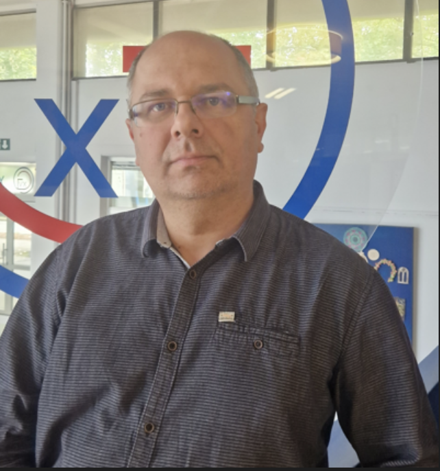 Nikola Dmitrović, prof.